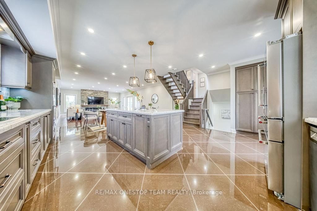 95 Sciberras Road • Markham, ON photo 6