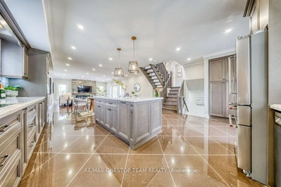 95 Sciberras Road • Markham, ON photo 6
