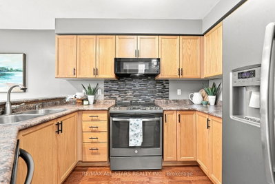 99 Glasgow Crescent • Georgina, ON photo 7
