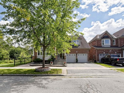 92 Clausfarm Lane • Whitchurch-Stouffville, ON photo 3
