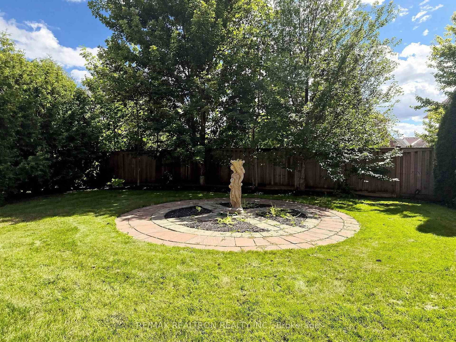 92 Clausfarm Lane • Whitchurch-Stouffville, ON photo 48