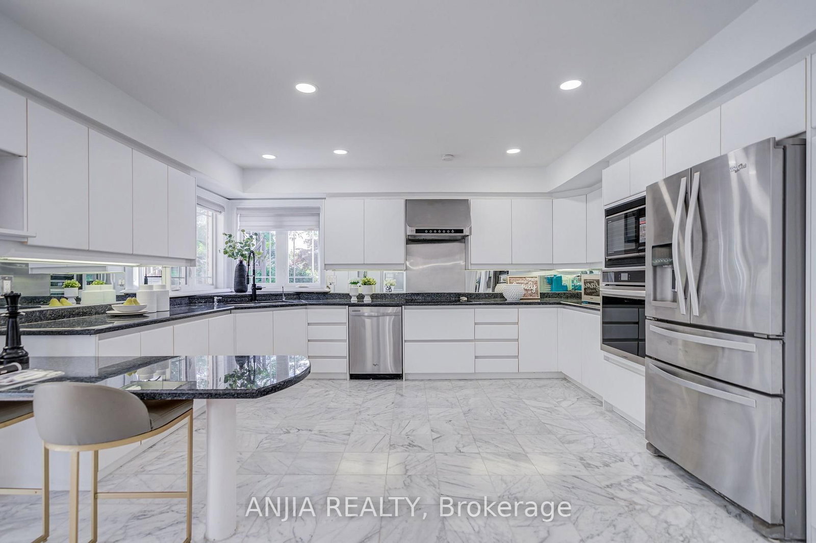 63 Beckenridge Drive • Markham, ON photo 14