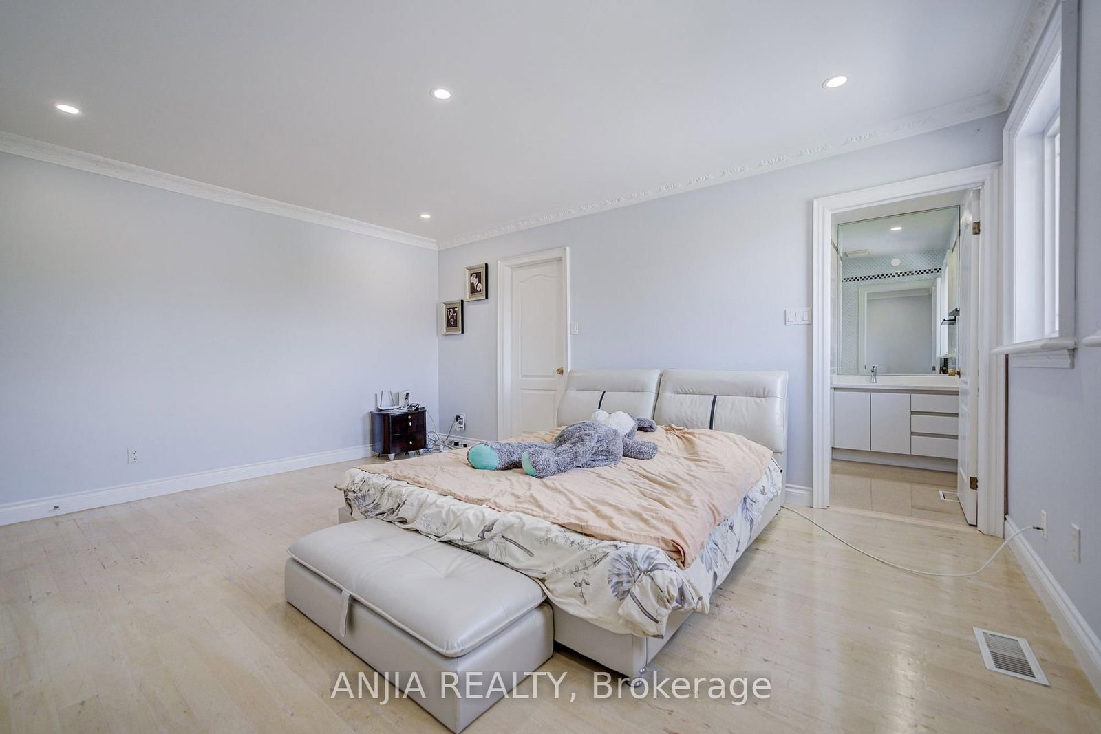 63 Beckenridge Drive • Markham, ON photo 37