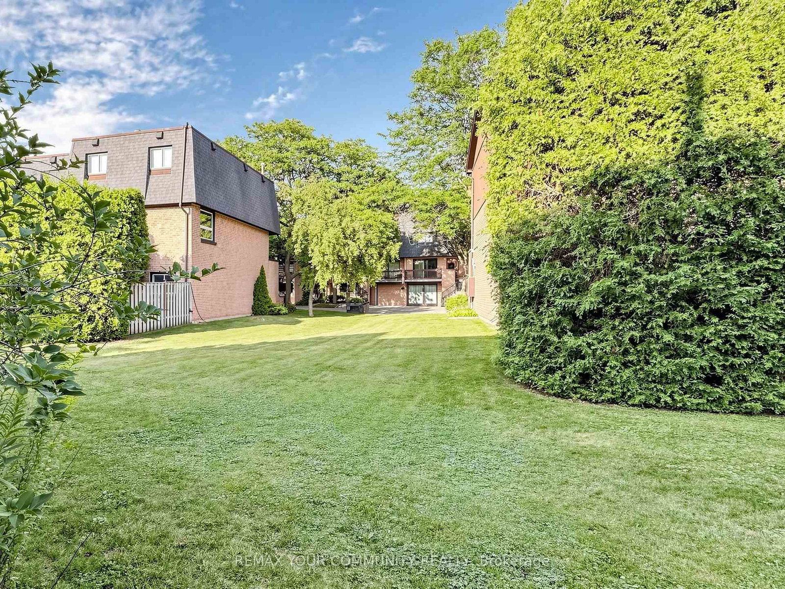 72 Ashglen Way • #16 • Markham, ON photo 46