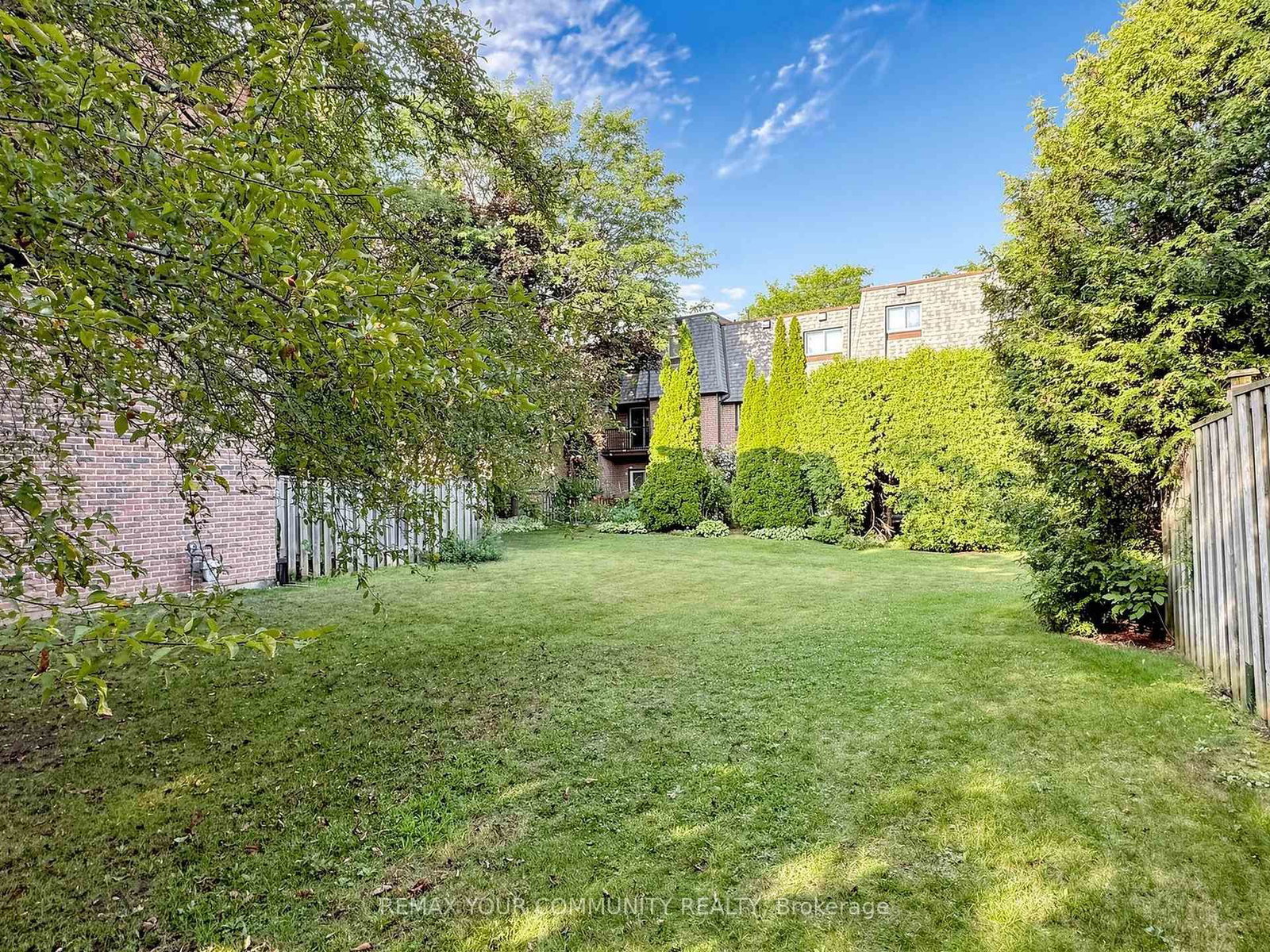 72 Ashglen Way • #16 • Markham, ON photo 47