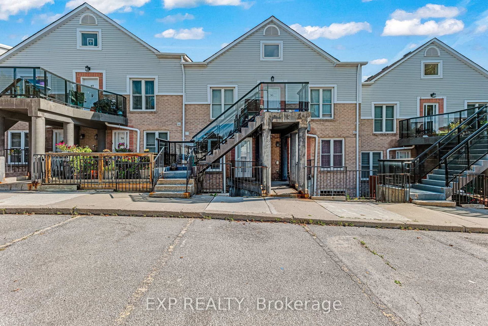 115 Main Street S • #28 • Newmarket, ON photo 2
