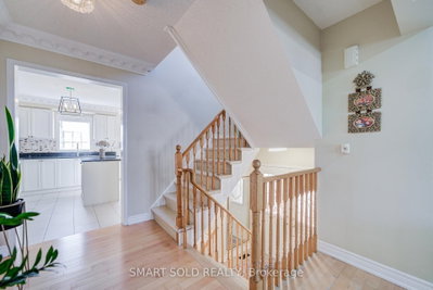 6 Sugarforest Drive • Vaughan, ON photo 8