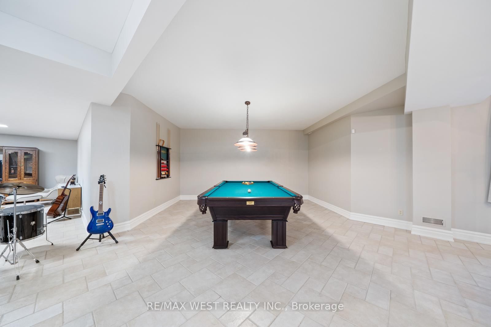 5775 Kirby Road • Vaughan, ON photo 31