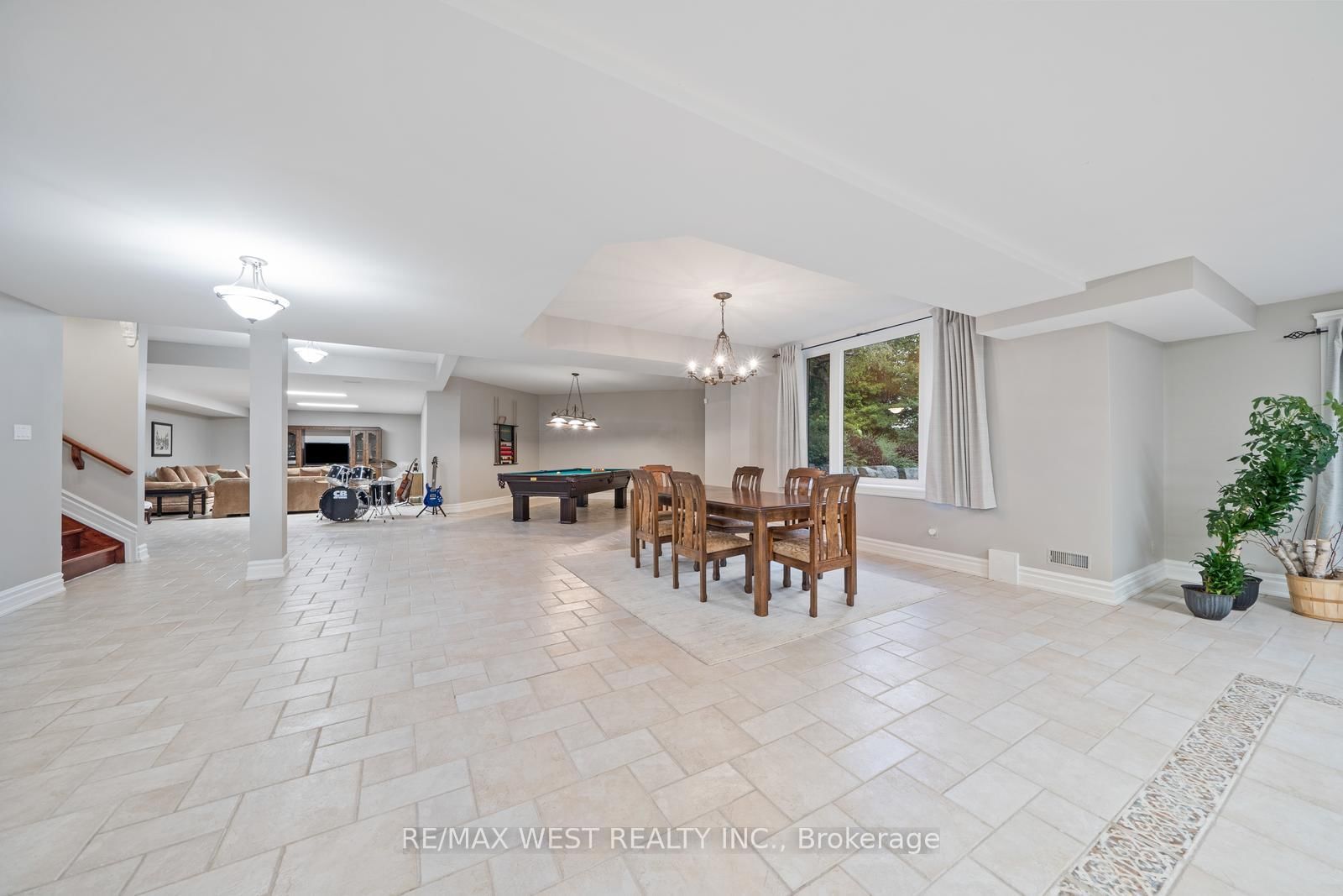 5775 Kirby Road • Vaughan, ON photo 33