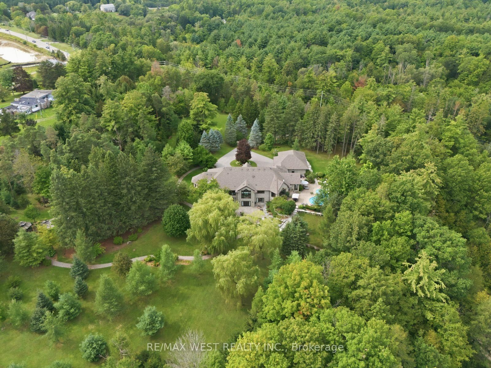 5775 Kirby Road • Vaughan, ON photo 4