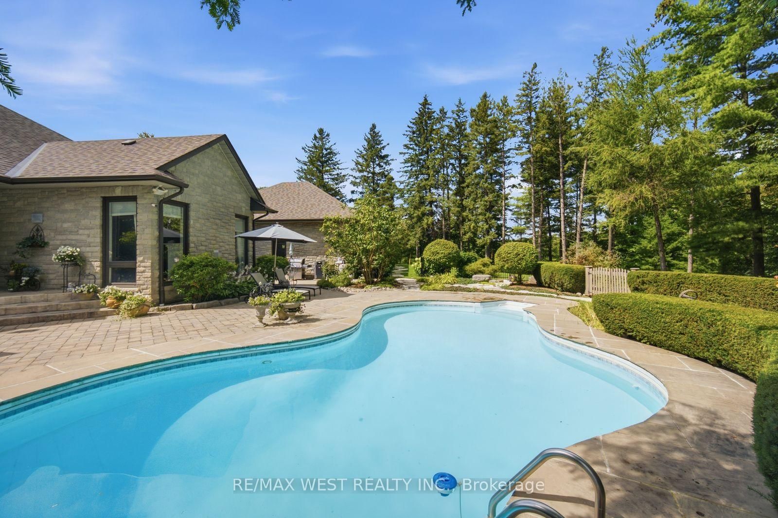 5775 Kirby Road • Vaughan, ON photo 43
