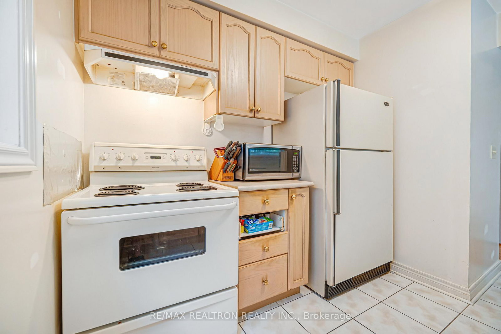 195 Kale Crescent • Vaughan, ON photo 11