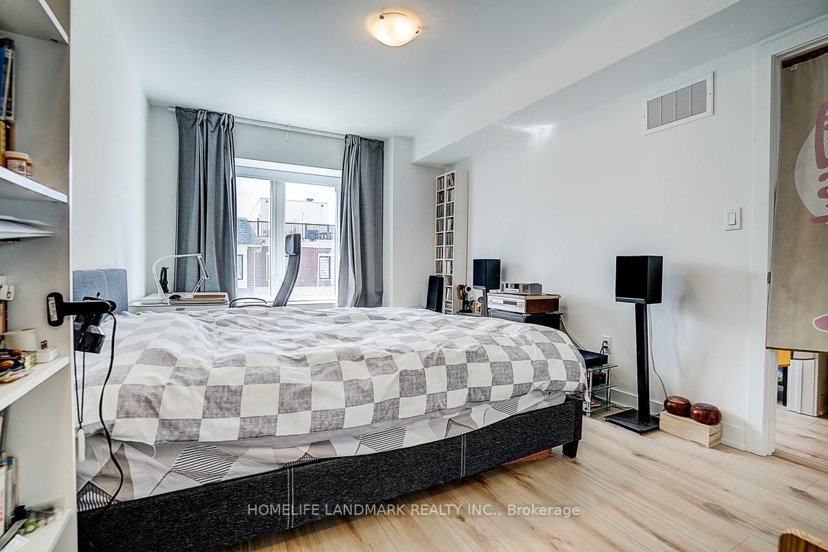 25 Sunbury Lane • Whitchurch-Stouffville, ON photo 36