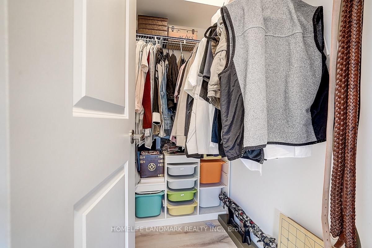 25 Sunbury Lane • Whitchurch-Stouffville, ON photo 38