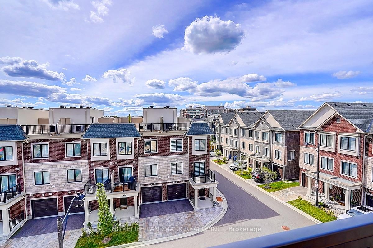 25 Sunbury Lane • Whitchurch-Stouffville, ON photo 47