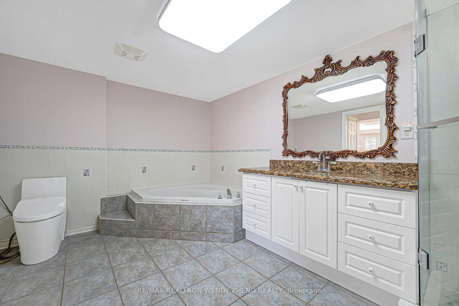 520 Silken Laumann Drive • #21 • Newmarket, ON photo 33