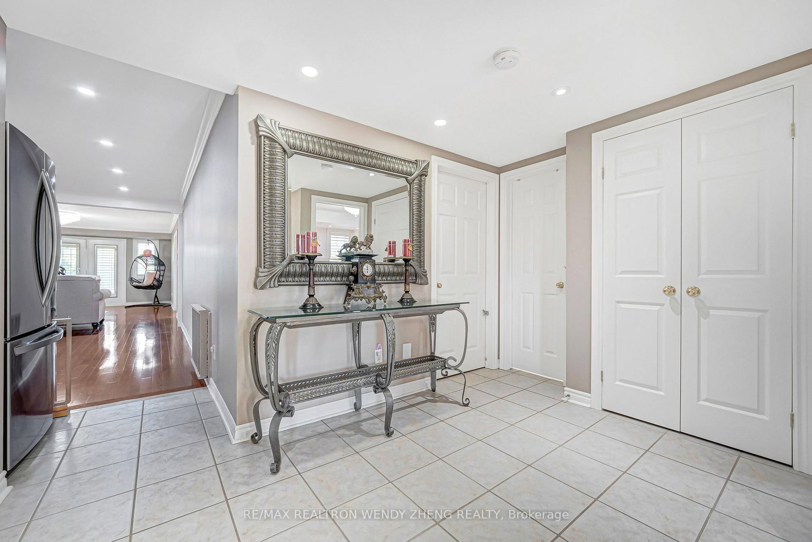 520 Silken Laumann Drive • #21 • Newmarket, ON photo 8