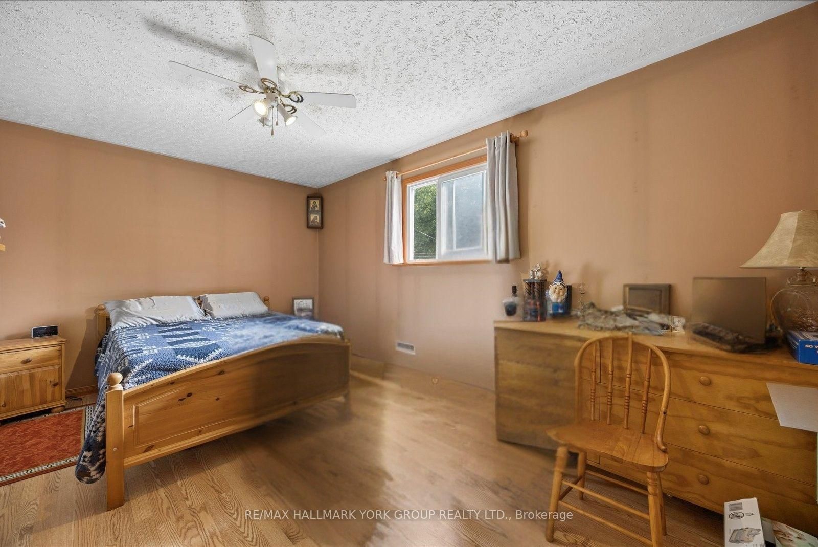 54 North Street • Georgina, ON photo 10
