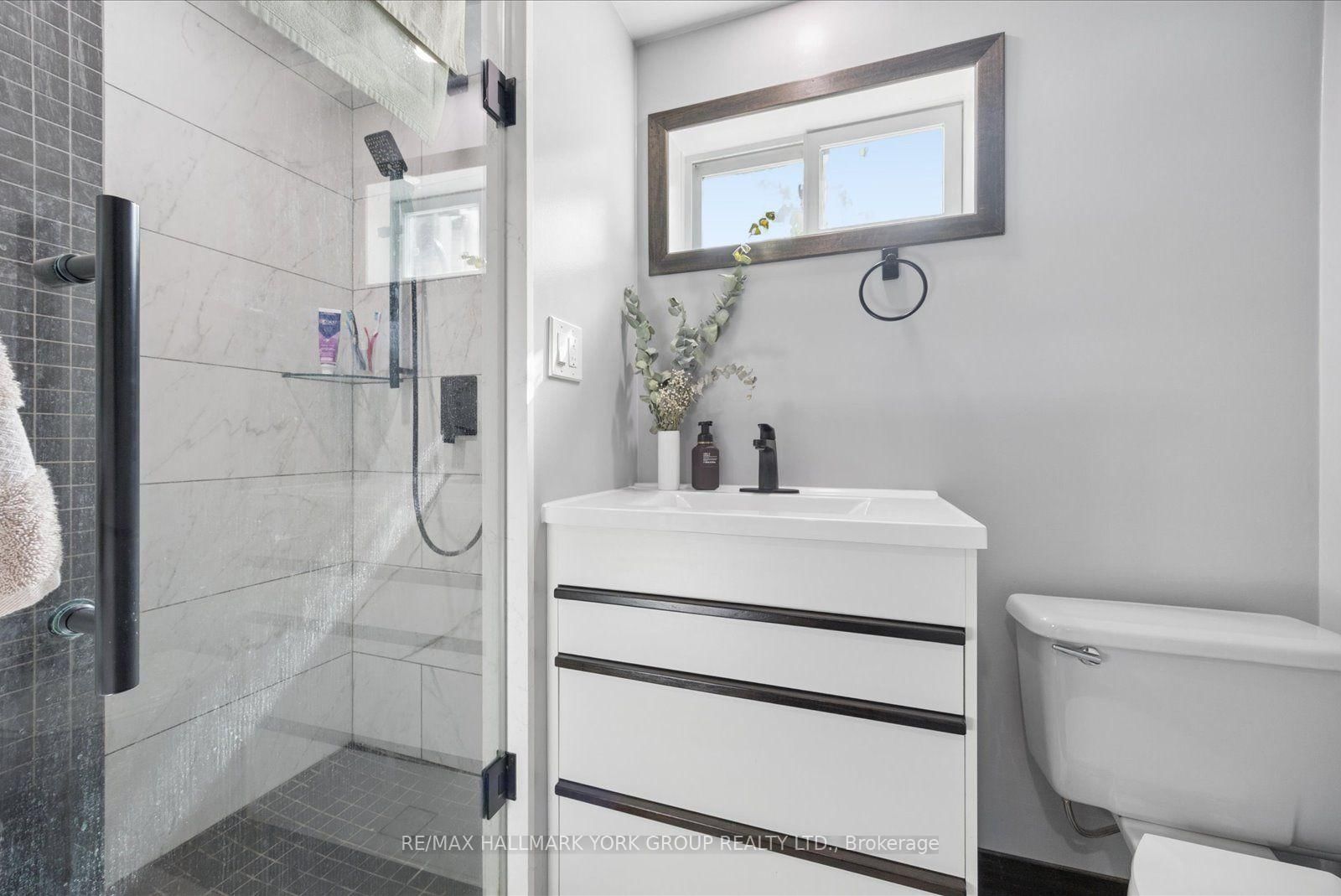 54 North Street • Georgina, ON photo 17
