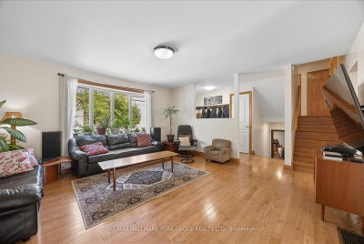 54 North Street • Georgina, ON photo 4