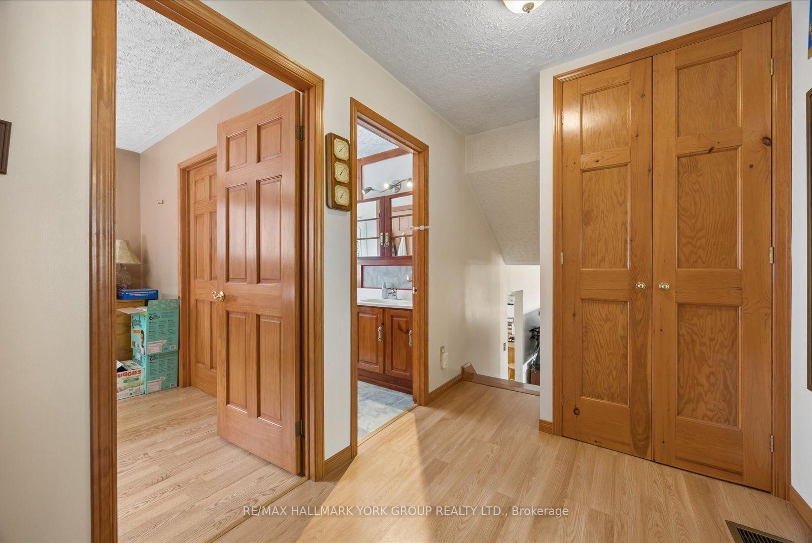 54 North Street • Georgina, ON photo 9