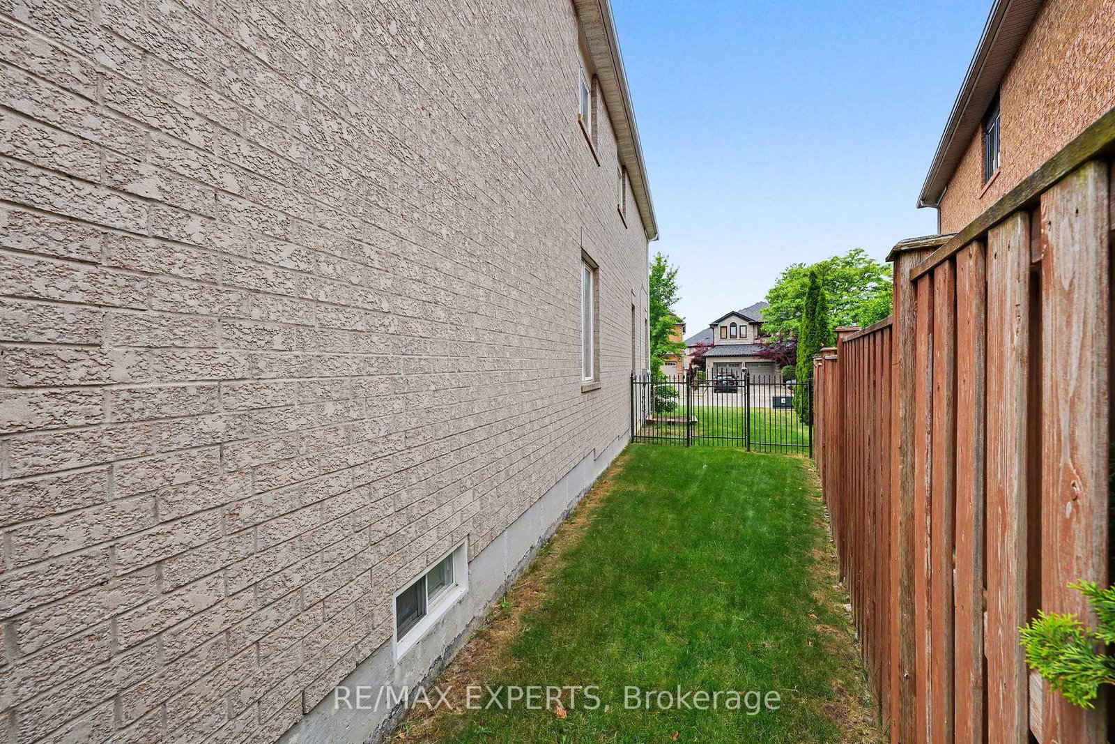 15 Arrowood Cres, Vaughan, view 29