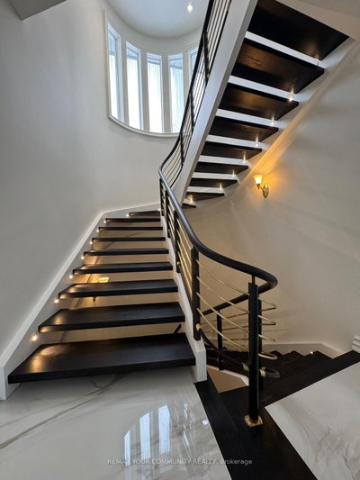 76 Silver Fox Place • Vaughan, ON photo 3