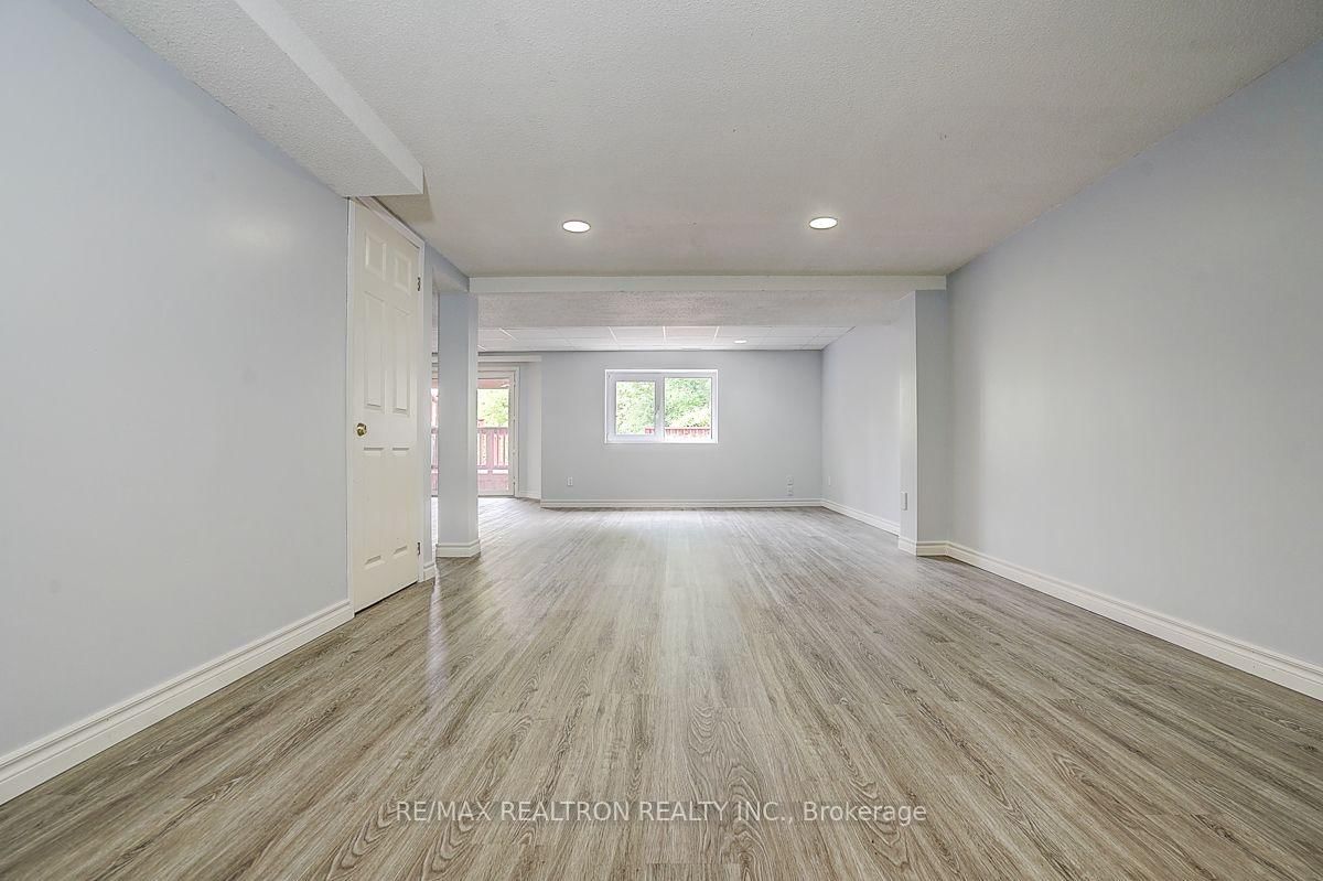 233 Brimson Drive • Newmarket, ON photo 41