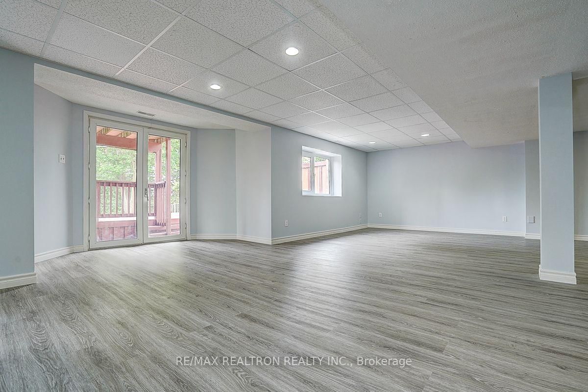233 Brimson Drive • Newmarket, ON photo 43