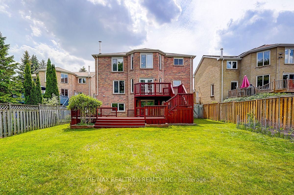 233 Brimson Drive • Newmarket, ON photo 47