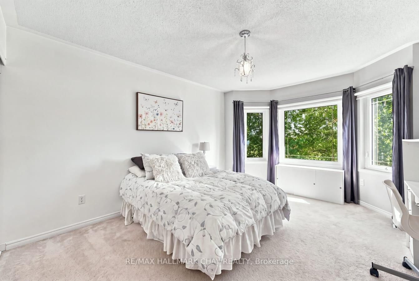 380 Alex Doner Drive • Newmarket, ON photo 29