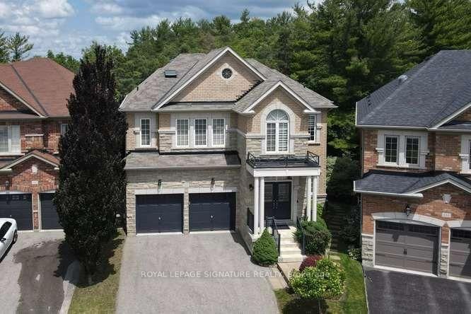 488 Foxcroft Boulevard • Newmarket, ON photo 3