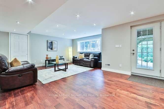 488 Foxcroft Boulevard • Newmarket, ON photo 37