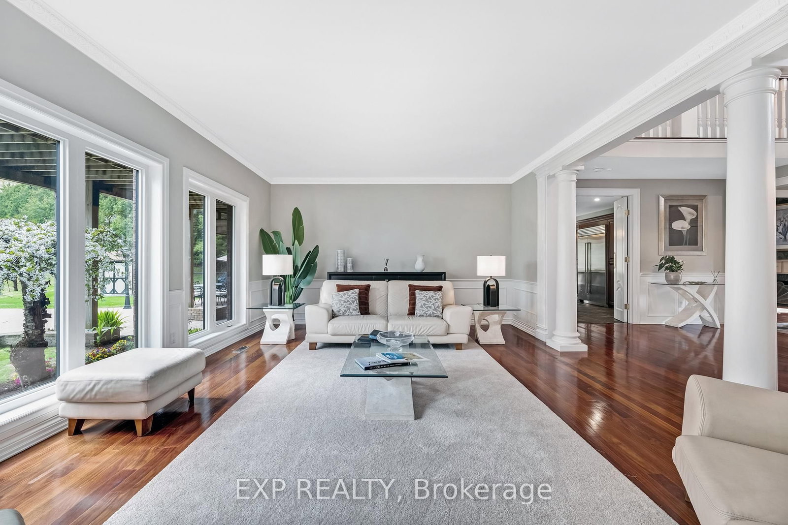 15 Jarvis Avenue • Aurora, ON photo 7