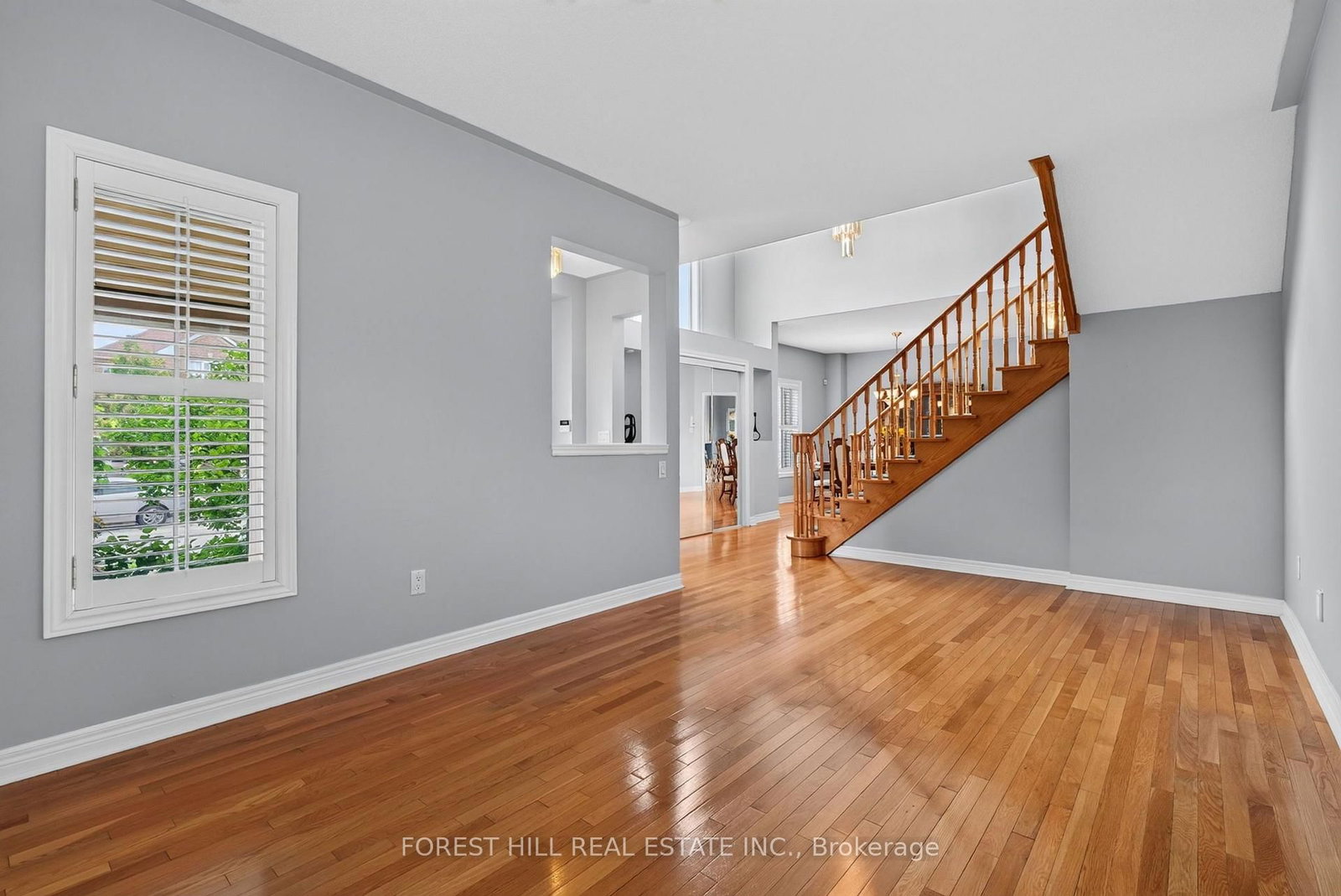 2 Foxfield Crescent • Vaughan, ON photo 7