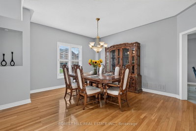 2 Foxfield Crescent • Vaughan, ON photo 8
