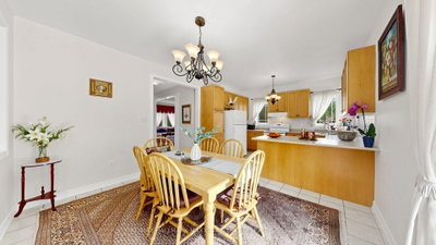 33 Amethyst Drive • Richmond Hill, ON photo 8