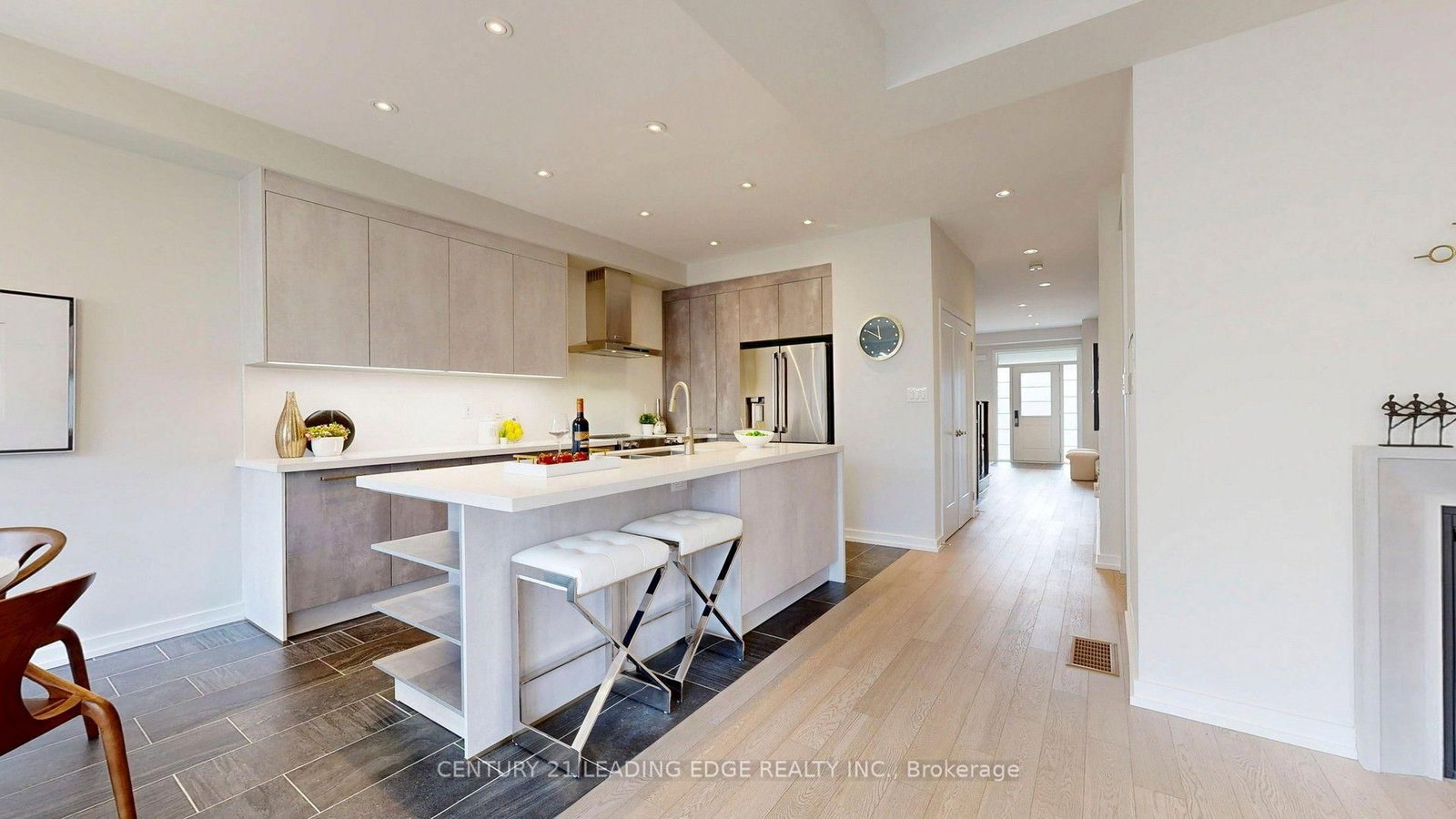 64 Mondial Crescent • East Gwillimbury, ON photo 14