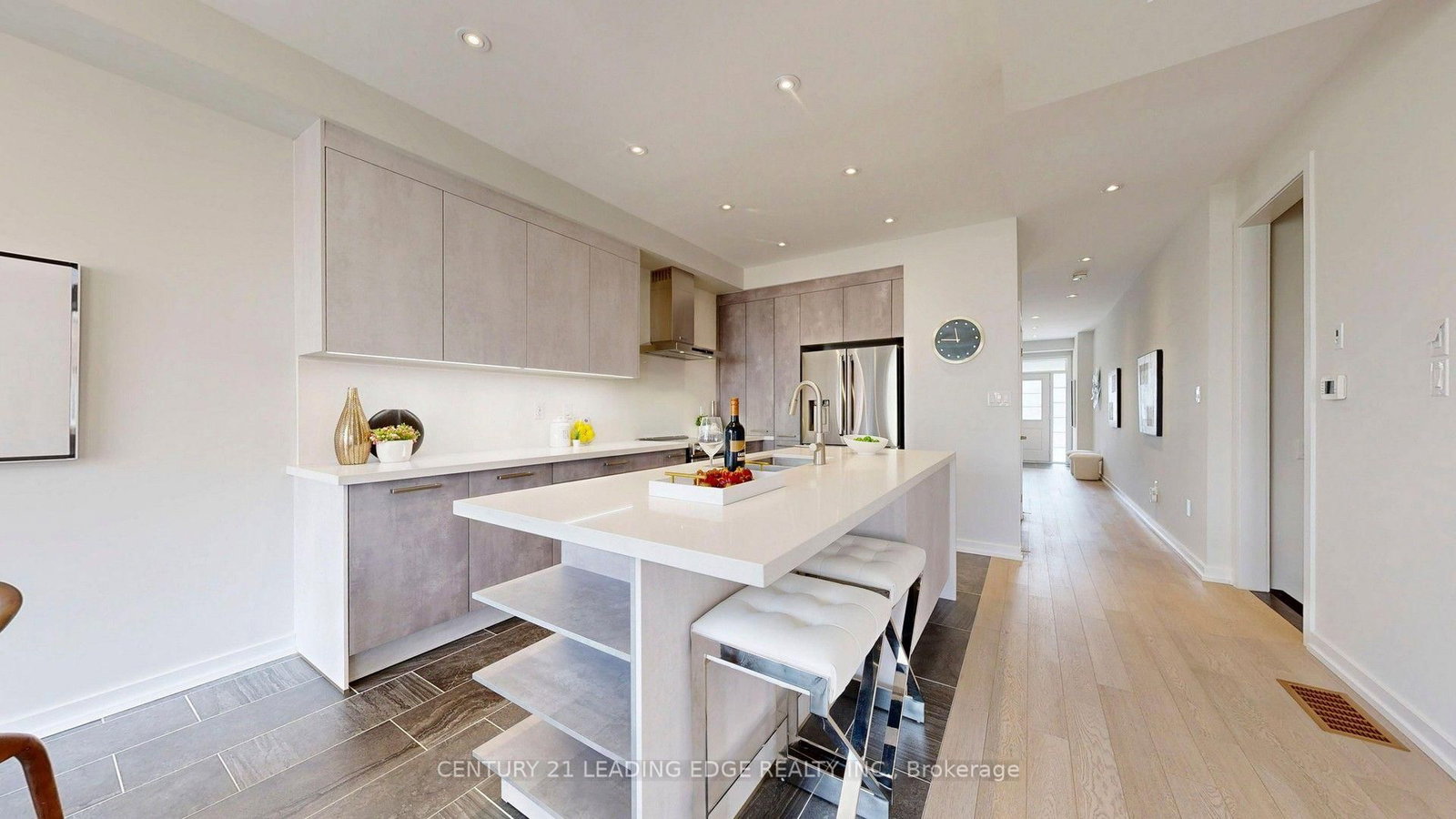 64 Mondial Crescent • East Gwillimbury, ON photo 15