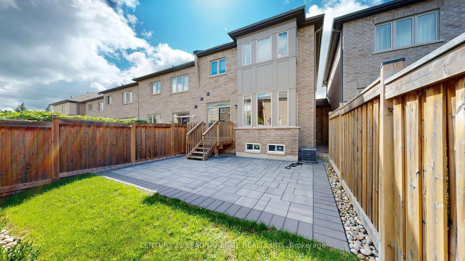 64 Mondial Crescent • East Gwillimbury, ON photo 45
