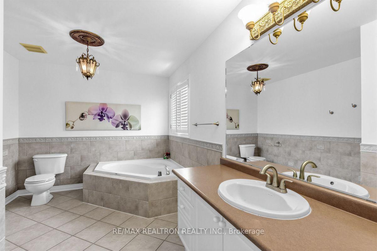 52 Canelli Heights Court • Vaughan, ON photo 18