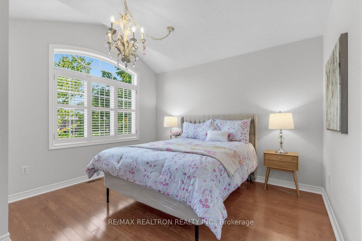 52 Canelli Heights Court • Vaughan, ON photo 19