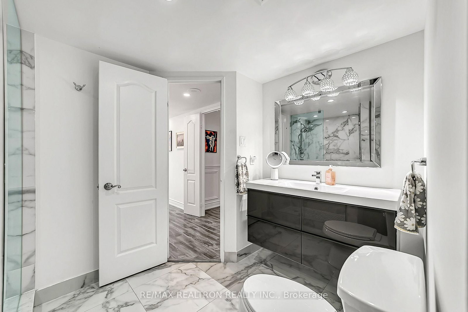 7 Townsgate Drive • #810 • Vaughan, ON photo 13
