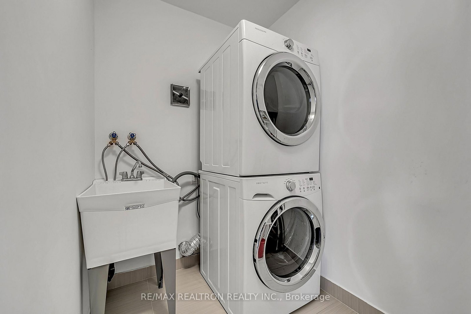 7 Townsgate Drive • #810 • Vaughan, ON photo 18