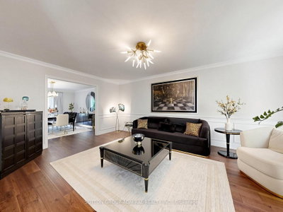 48 Petch Crescent, Aurora, ON, photo 3