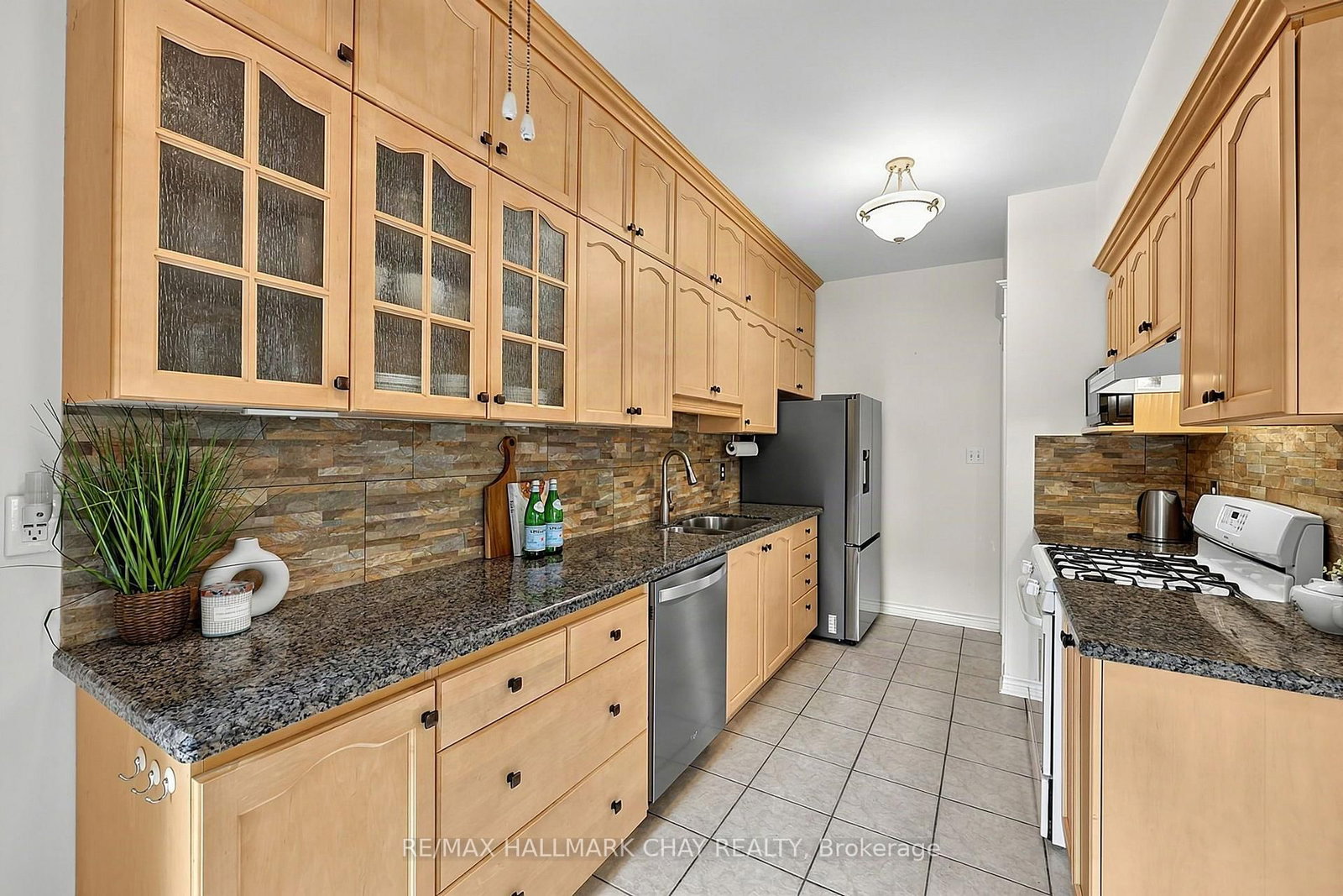 168 Denise Circle • Newmarket, ON photo 11