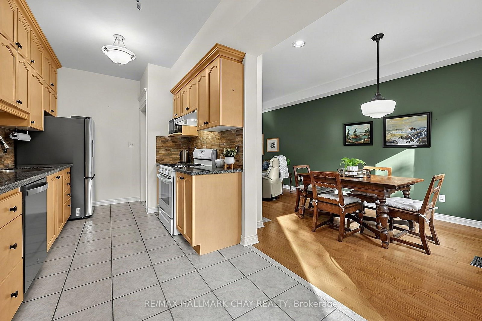 168 Denise Circle • Newmarket, ON photo 12