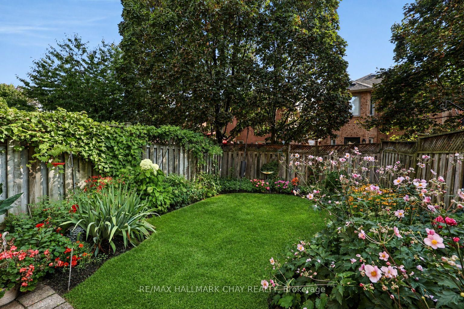 168 Denise Circle • Newmarket, ON photo 23