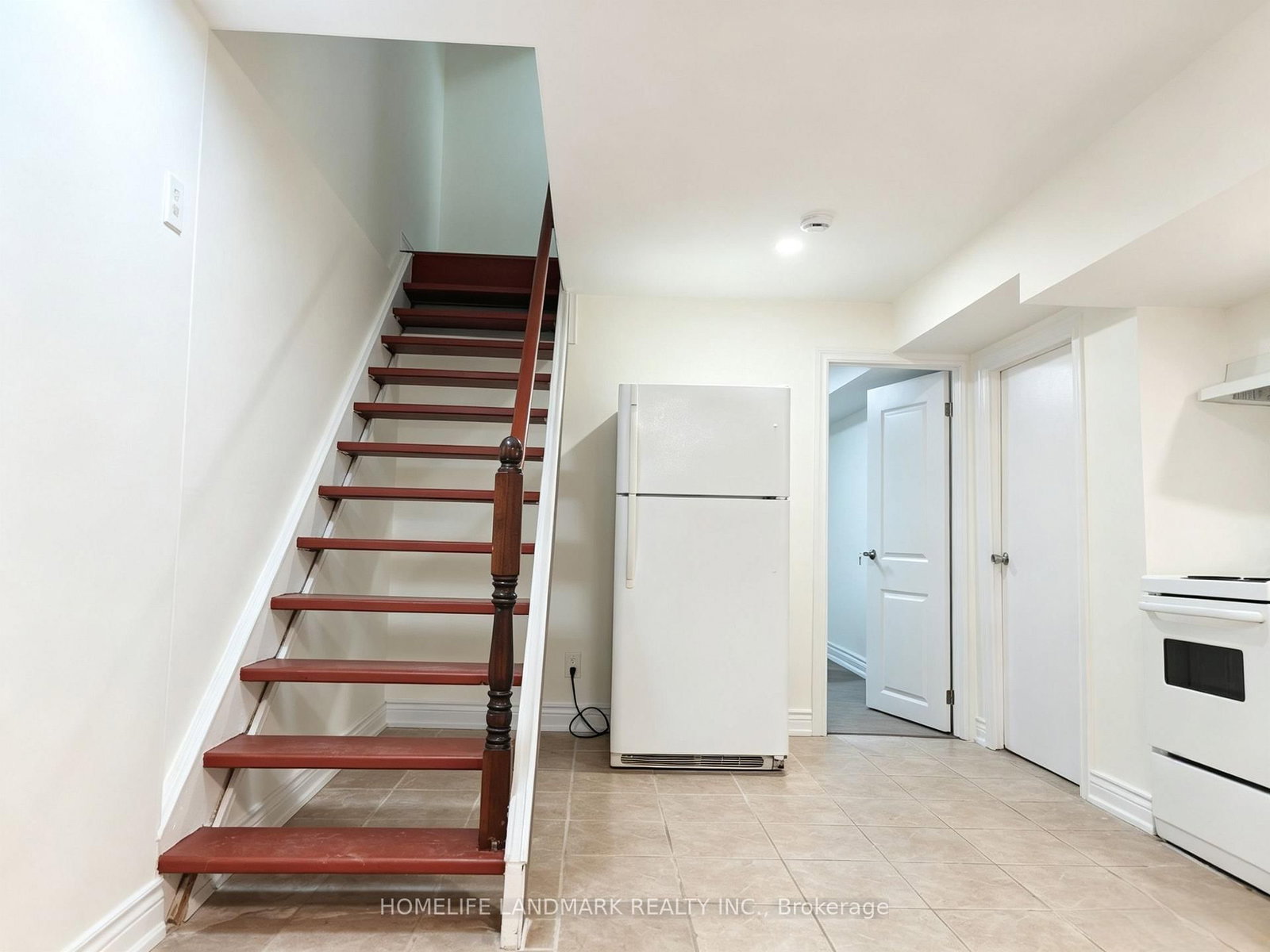 215 Bob O' Link Avenue • Vaughan, ON photo 25