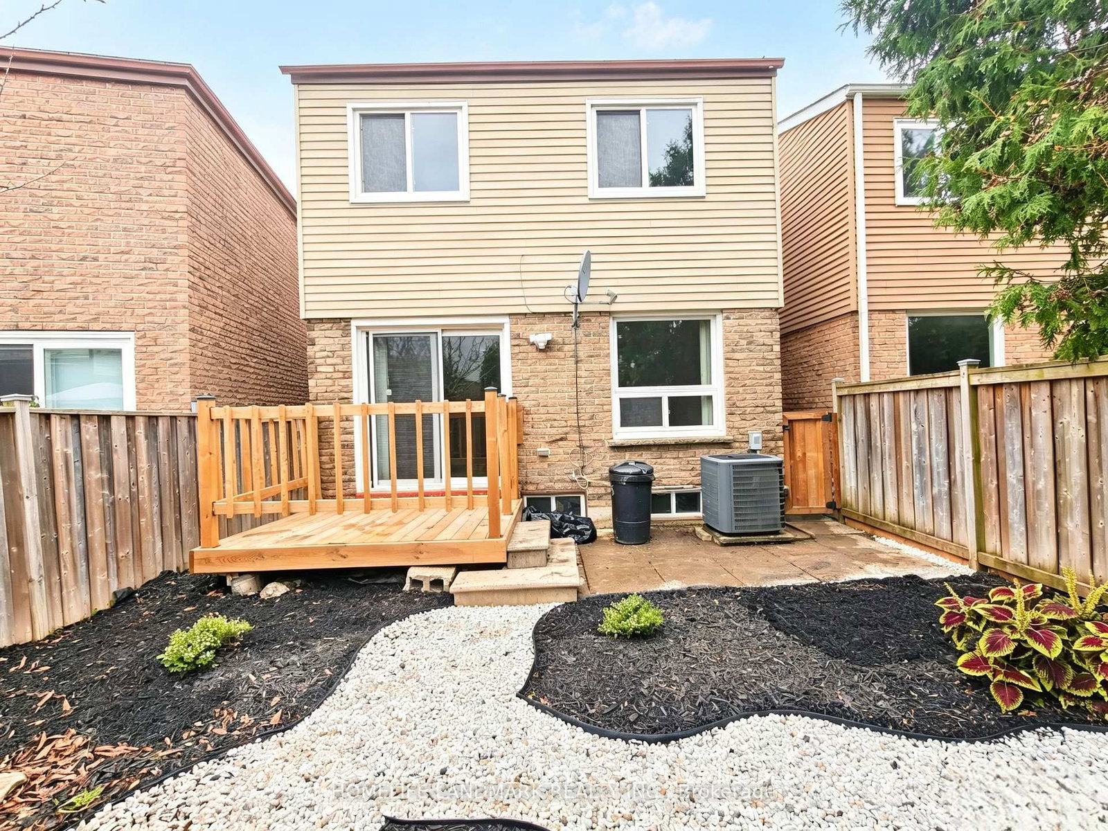 215 Bob O' Link Avenue • Vaughan, ON photo 35